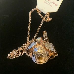 Rose Gold Angel Wings Photo Ball, Locket. Holds 4 Photos. New